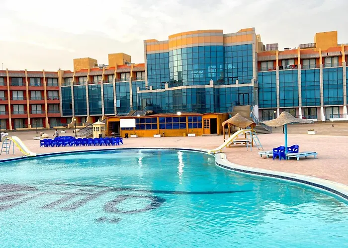 Sinaway Lagoon Aquapark And 4*