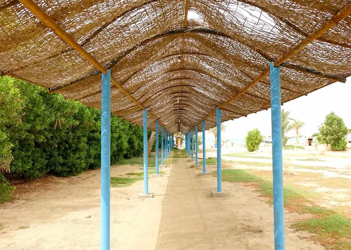 Sinaway Lagoon Aquapark And Szálloda Ash Shaţţ