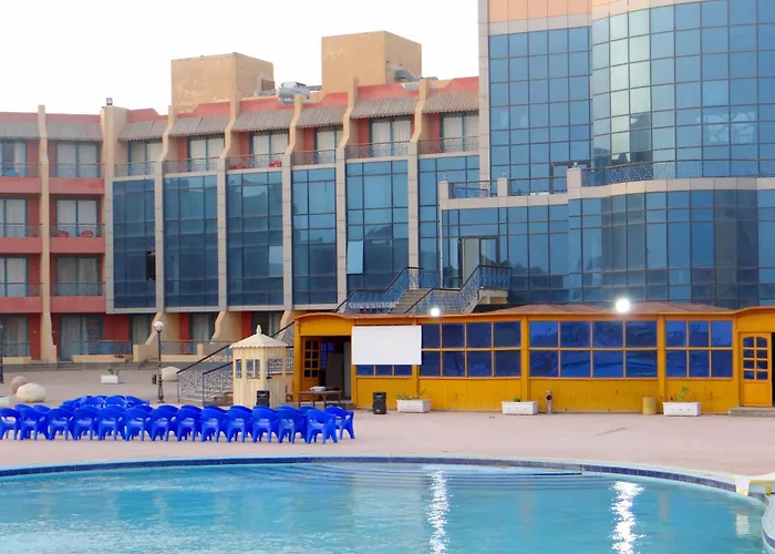 Sinaway Lagoon Aquapark And 4*