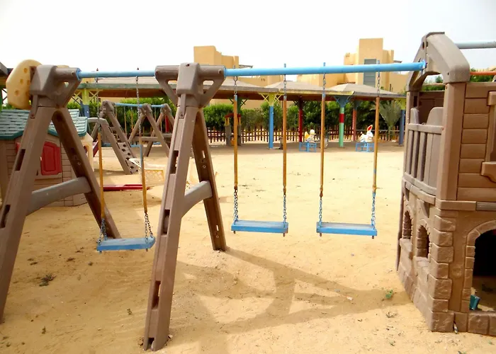 Sinaway Lagoon Aquapark And 4*